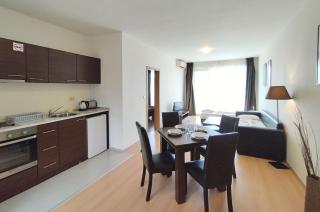 Seaside 1 BR Apartment with balcony, max 4 Guests - Sunny Beach - 5