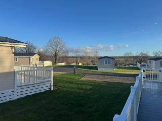 Wallows Lodge with private hot tub - St Austell - 1