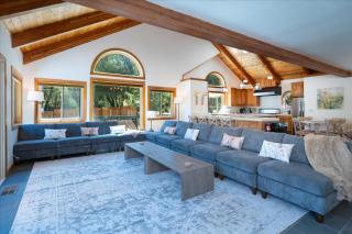 Greystone Manor- HUGE home with sleeping for 21 - Oakhurst - 7