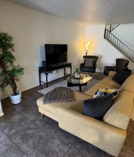 Charming two bedroom townhome - Phoenix - 4