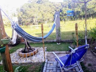 Cabana studio climatizada com amplo pátio junto a lagoa Conceição leste e trilhas para Praia do Moçambique - Florianópolis - 7