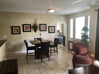Cane Island Resort 2BR Condo, Close to Attractions - 6