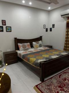 Studio Apartment, Karim Block Lahore - Lahore - 4
