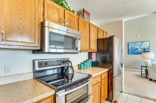 Patio, Views and Pools Lake of the Ozarks Condo! - Four Seasons - 1