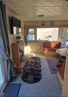 Parkdean Escape Coastal Comfort in Borth Spacious 3 Bedroom Family Getaway - Borth - 0
