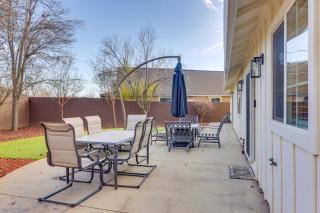 Walk Downtown Remodeled Home in Murphys with Yard! - Murphys - 9