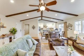 Walk Downtown Remodeled Home in Murphys with Yard! - Murphys - 8