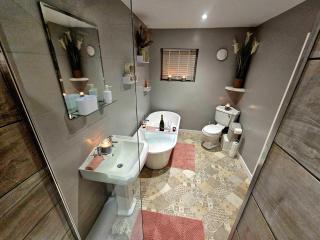 Seaside Escape at Ty Bugail - Holyhead - 5
