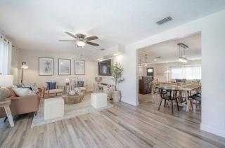 Family Luxury Beach Getaway - Seminole - 1