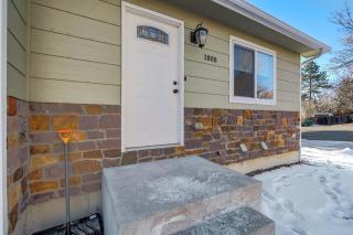 Cresthaven Hall 2 Mins to UCCS Family Fun & BBQ - 4