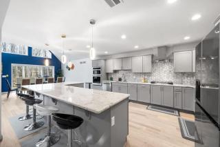 Big Villa 6Bd 7Ba Heated Pool Hot Tub Sauna Big Game Room - 3