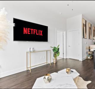 NEW! Royal Penthouse King Bed Amazing Views! - Atlanta - 6