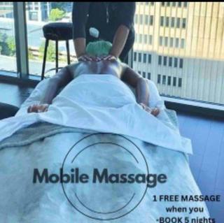 NEW! ChateauOasis PenthouseViews KingBed - 3