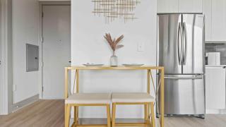 NEW! ChateauOasis PenthouseViews KingBed FreePark - Atlanta - 2