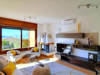 Modern holiday home with private garden - Luino - 0