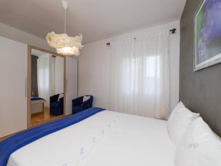 Apartments Marti - Four Bedroom Apartment with Terrace and Sea View - ST - Supetar - 4