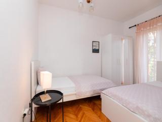 Apartments Marti - Four Bedroom Apartment with Terrace and Sea View - ST - Supetar - 8