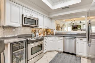 Relax by Pool and Play Tennis Biltmore Retreat! - Phoenix - 4