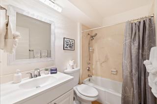 Ilikai Marina Studios - 1