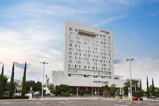 Courtyard by Marriott Leon at The Poliforum - León - 0