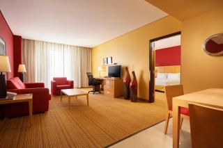Courtyard by Marriott Leon at The Poliforum - 3