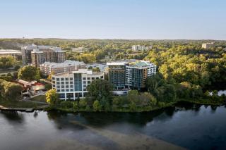Merriweather Lakehouse Hotel, Autograph Collection - 5