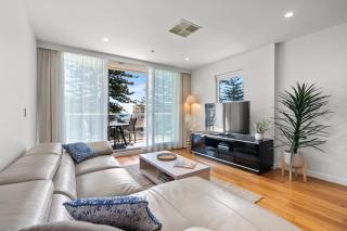 Belle Escapes - Lazy Days on Colley Terrace - 4