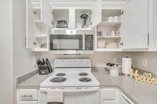 Luxury King Beds Pool Gym - Near Hill AFB - Clearfield - 2