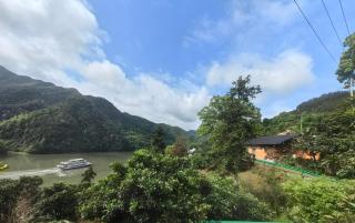 Xin'anjiang Landscape Gallery Ran Yuezhu Bed and Breakfast - She - 8