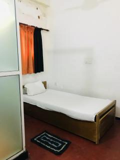 Sano beach hotel & restaurant - Galle - 3