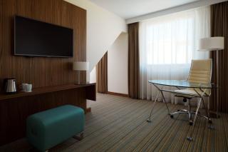 Courtyard by Marriott Belgrade City Center - Belgrado - 2
