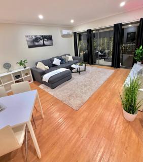 Luxe Coastal Oasis - Mandurah - 8
