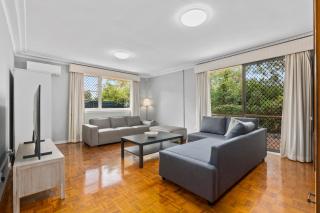 Cozy Lake Escape near Parliament, Embassies, Golf Club - 8