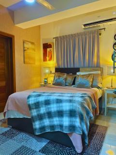 Self-checking-Fast internet-Alexa-Smart-Tv-AC-Hot Water - Ensanche Ozama - 6