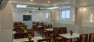Cochin Airport Hotel - 9