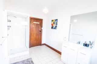 St James Hotel Motel - Affordable Weekly and Monthly Rates - - 2