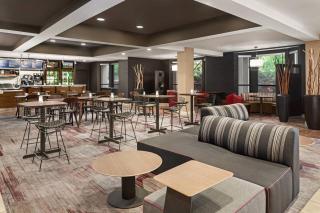 Courtyard by Marriott Dayton North - Dayton - 8