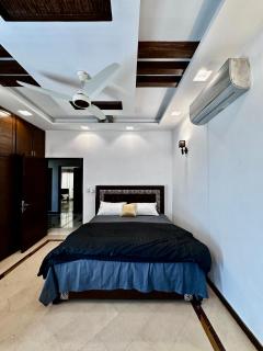 Spacious, Furnished Entire House 4-Bedrooms in DHA - 7