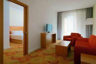 Courtyard by Marriott Budapest City Center - Budapest - 1