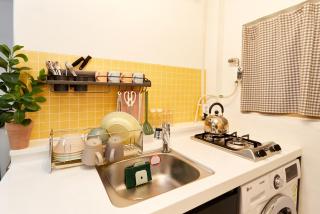 ZERO WATER STAY During the open event Hongdae 10 minutes Hapjeong 10 minutes Gongdeok Airport Railroad 5 minutes Gyeongui Line Forest Road 1 minutes Parking available - Seul - 4