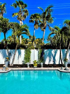 Wilton Manors-Ft Lauderdale Tropical Oasis Guest Suite with private bathroom and entrance just mins to beaches and Wilton Drive - Fort Lauderdale - 8