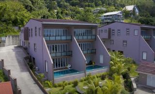 Private Room with Shared Pool & Serene Escape by Cliffhanger Villas - Misere - 3