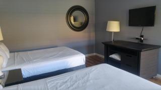 Big A Motel - Orange - 6