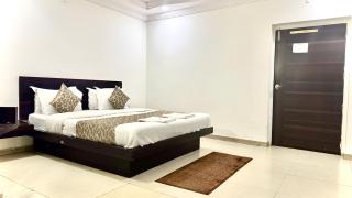 Hotel Dev Palace - Ahmedabad - 8