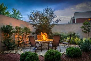Courtyard Greensboro Airport - Greensboro - 0