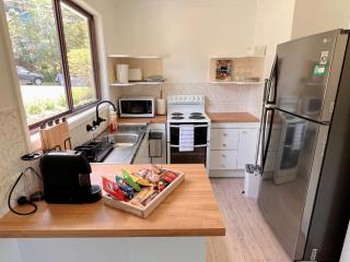Park View Guest Suite - - 8