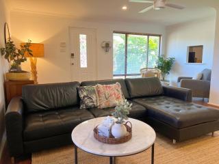 Humble & Homely - Rockingham - 8