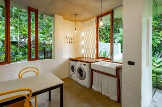 Planchonella House - Eco Stay de Luxe - Edge Hill - 3