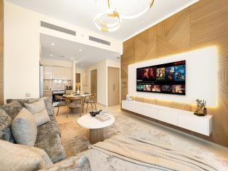 Burj Khalifa Views Luxurious Apartments in Burj Royale opposite Dubai Mall - 7