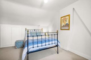 Historic 4 Bedroom Townhouse - Launceston - 7